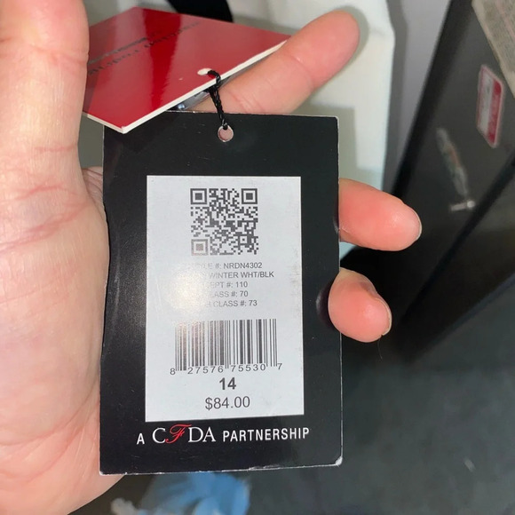 New Narciso Rodriguez For Design Nation White Black Blazer Fall Holiday Attire - Picture 12 of 16